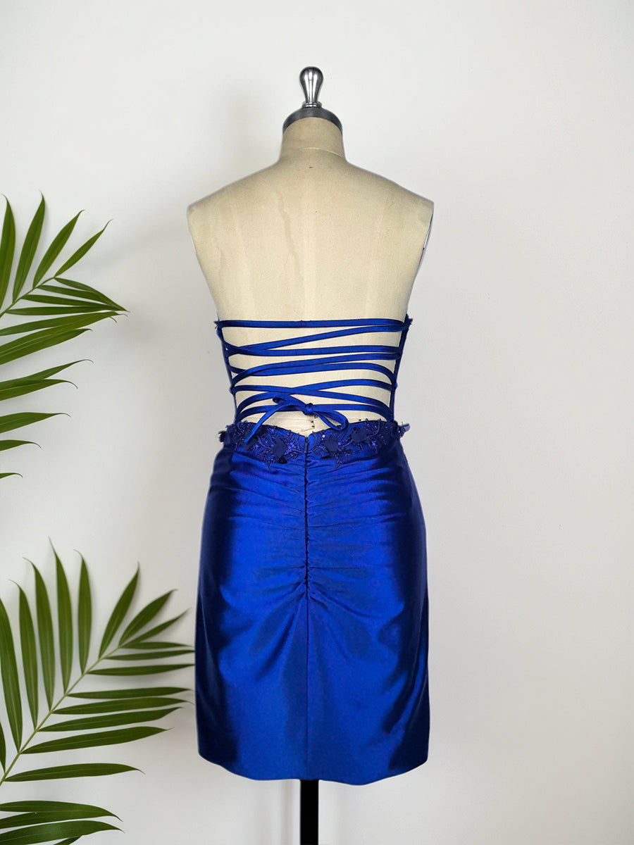 Bodycon Strapless Satin Short Homecoming Dress with Appliqeus