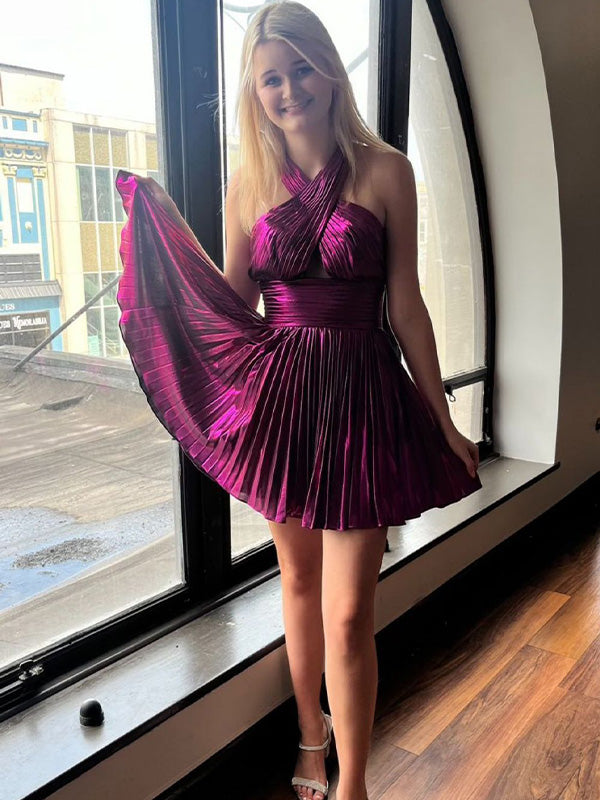 Mulberry A-Line Halter Neck Short Metallic Homecoming Dress