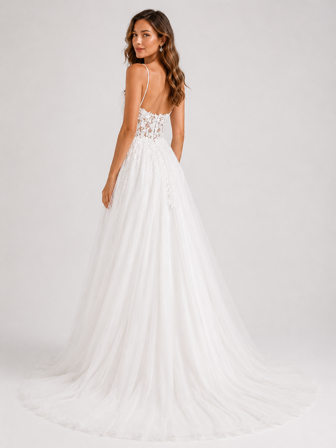 Elegant Sweetheart Neckline Lace Applique A-Line Wedding Dress with Chapel Train