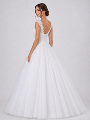 Elegant Lace Appliqued Tulle A-Line Wedding Dress with Scoop Back and Sweep Train