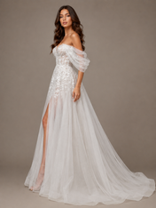 Off-The-Shoulder Sweetheart Lace Long Wedding Dresses with High Slit and Court Train