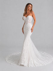 Elegant Strapless Sweetheart Illusion Lace Mermaid Wedding Dress with Cathedral Train
