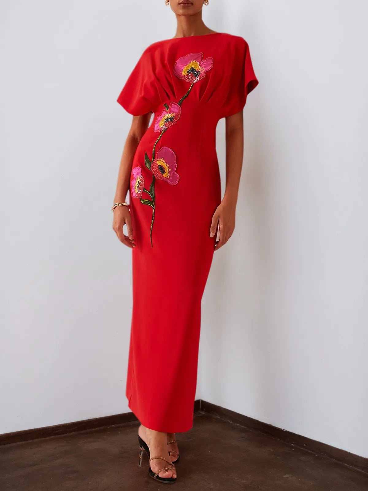 Red Applique Boat Neck Short Sleeve Backless Sheath Maxi Dress