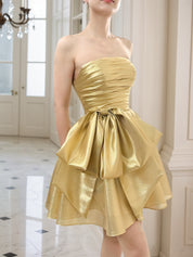 Gold A-Line Strpless Straight Bow Short Homecoming Dress