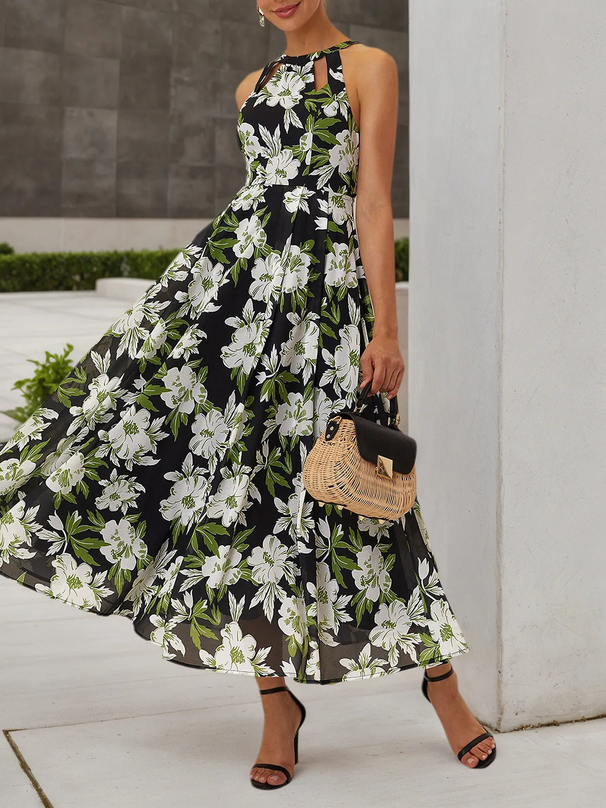 Green Floral Hollow Out Chiffon Halter Neck Sleeveless A-Line Maxi Dress