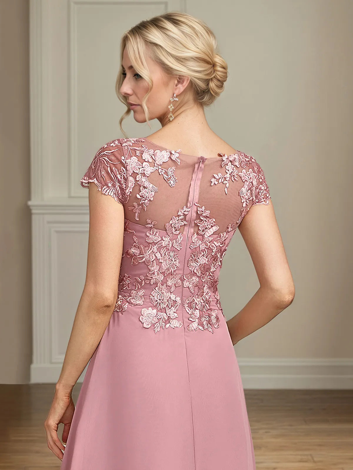 A Line Scoop Neck Chiffon Mother of the Bride Dress with Appliques