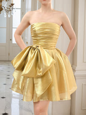 Gold A-Line Strpless Straight Bow Short Homecoming Dress