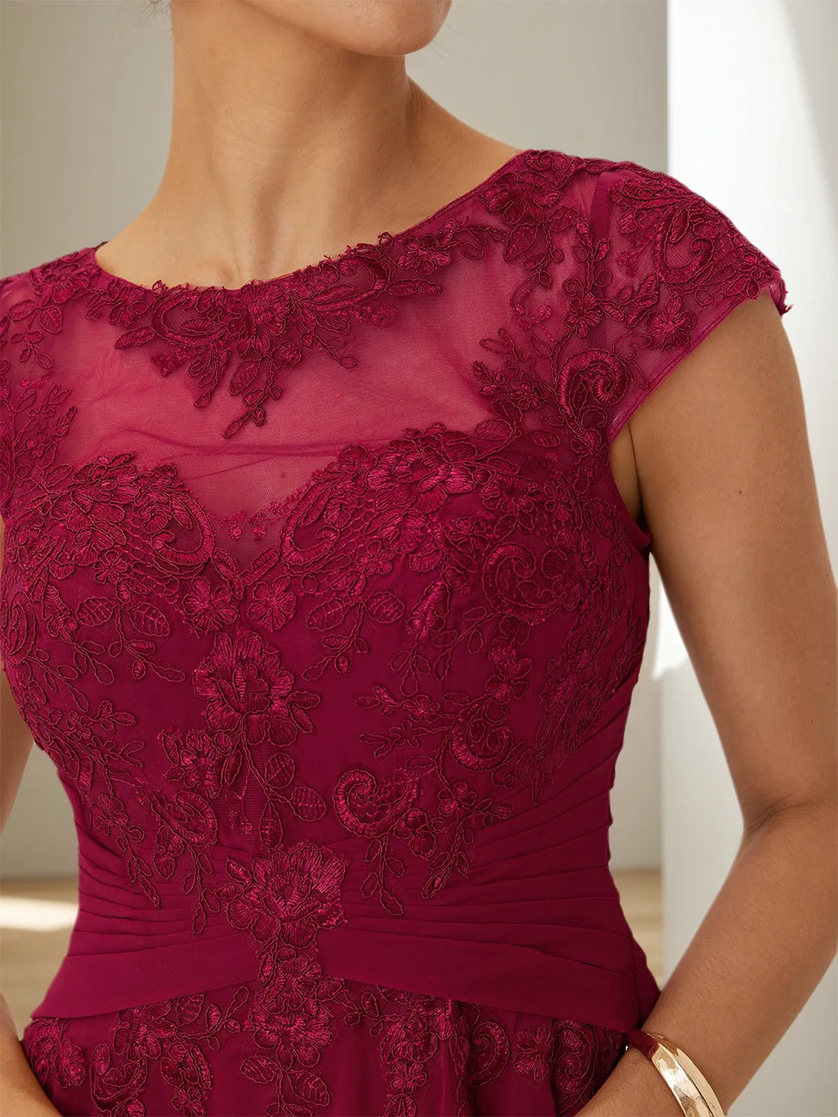 Red Lace Chiffon Crew Neck Cap Sleeve A-Line Maxi Dress