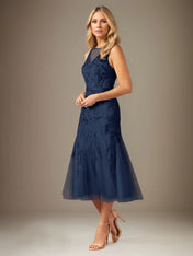 Sheath/Column Lace Scoop Neck Sleeveless Tea Length Dress