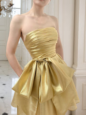 Gold A-Line Strpless Straight Bow Short Homecoming Dress