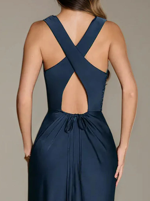 Back Style: Side Zip
