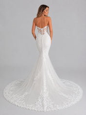 Elegant Strapless Sweetheart Illusion Lace Mermaid Wedding Dress with Cathedral Train