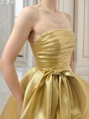 A-Line Strpless Straight Bow Short Homecoming Dress