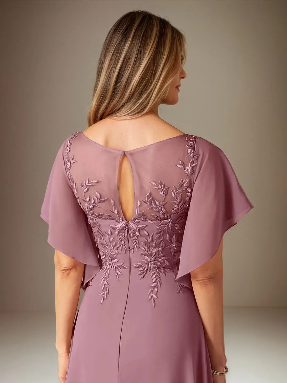 A Line Chiffon Boat Neck Short Sleeves Floor Length Pleated Mother of the Bride Dresses With Appliques