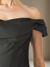 Black Trumpet/Mermaid Off the Shoulder Floor Length Sleeveless Mother Of The Bride Dress