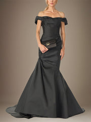 Black Trumpet/Mermaid Off the Shoulder Floor Length Sleeveless Mother Of The Bride Dress