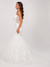 Elegant Strapless Sweetheart Lace Mermaid Wedding Dress with Tiered Tulle Skirt and Chapel Train