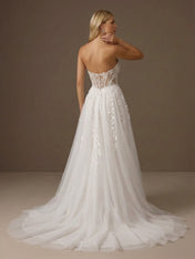 Sweetheart Lace Applique Tulle A Line Wedding Gown