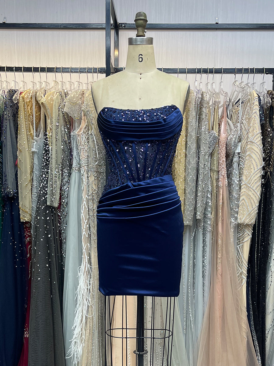 Bodycon Satin Short Homecoming Dress with Appliqeus