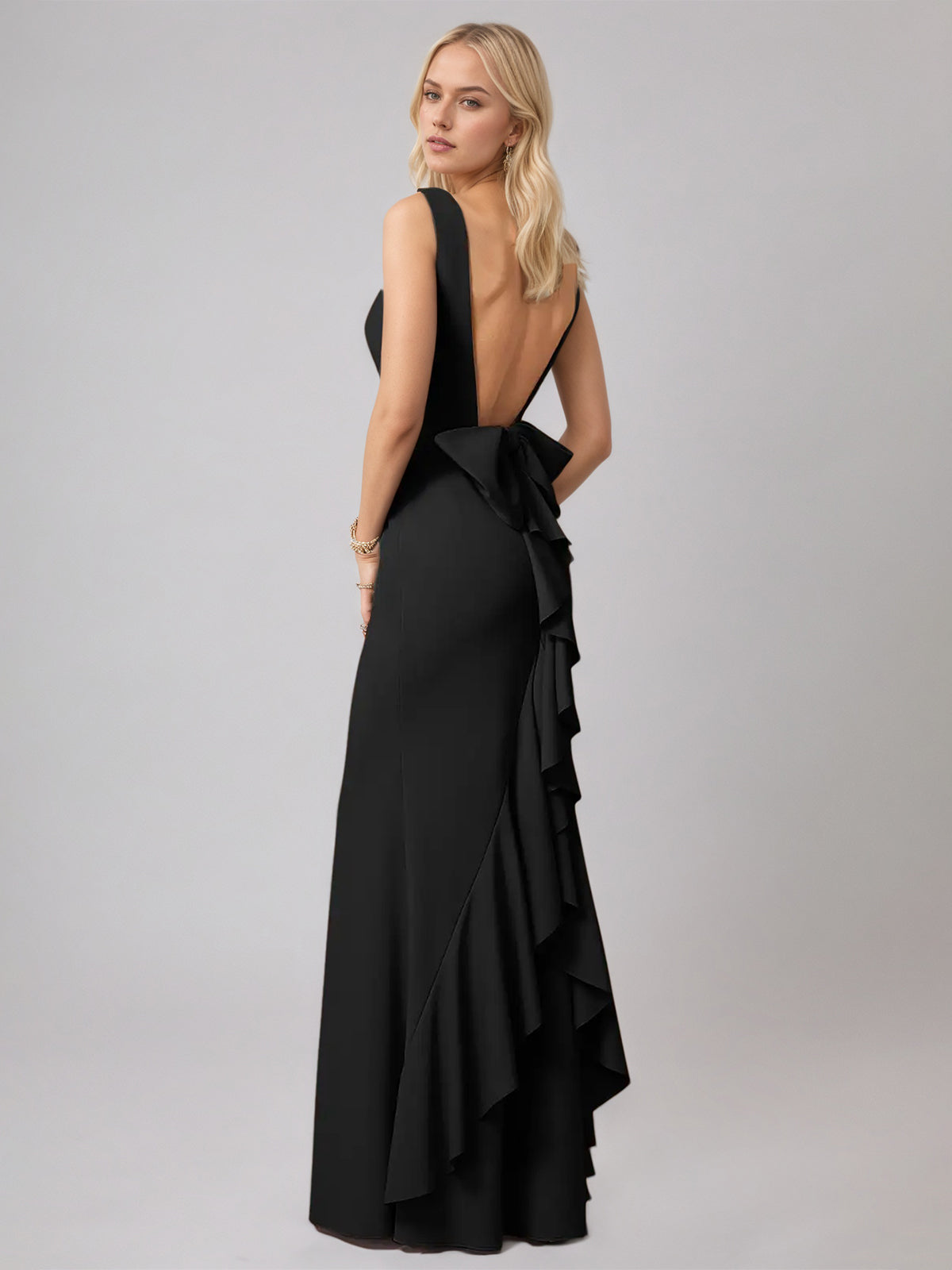 Black Sheath/Column Satin Scoop Neck Sleeveless Floor Length Dress With Bow