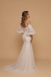 Elegant Off-the-Shoulder White Lace Trumpet Wedding Dresses with Corset and Sweep Train
