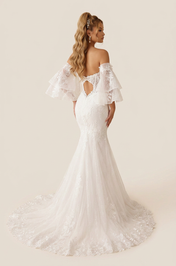 Elegant Off-the-Shoulder White Lace Mermaid Wedding Dresses with Corset and Sweep Train