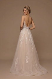 Elegant V-Neck White Lace A-Line Wedding Dresses with Spaghetti Straps and Sweep Train
