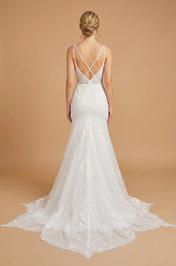 Elegant Spaghetti Strap White Lace Trumpet Wedding Dresses with Corset and Sweep Train