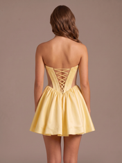 Strapless Sweetheart Beaded Short Homecoming Dresses with Corset Back A-Line Mini Skirt