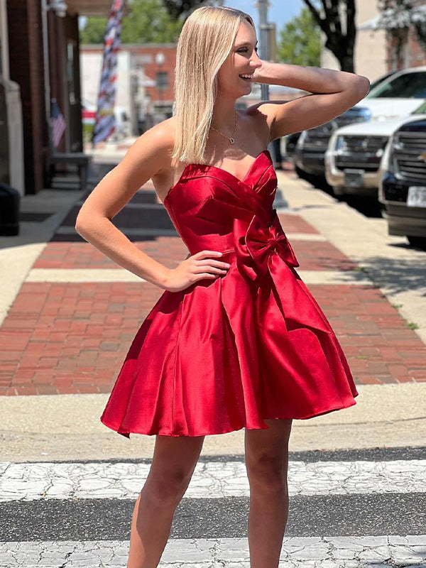 Red A-line Sweetheart Satin Short Homecoming Dress with Bow