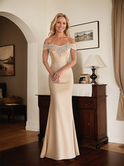 Elegant Champagne Mermaid Off The Shoulder Mother of the Bride Dress with Lace