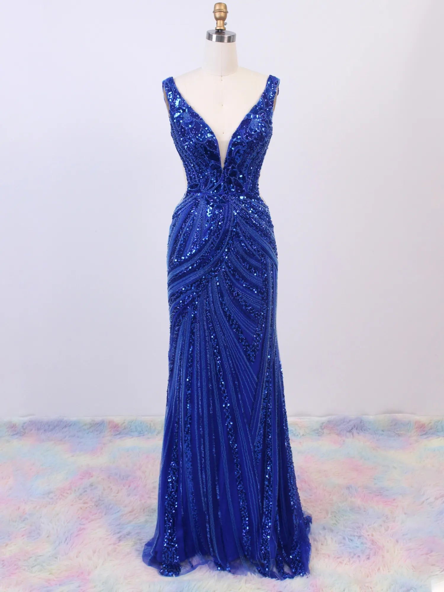 Plunging V-Neck Art Deco Sequin Mermaid Prom Dress