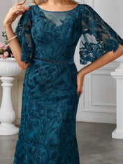 A-line Scoop Neck Floor-Length Lace Evening Dress With Appliques