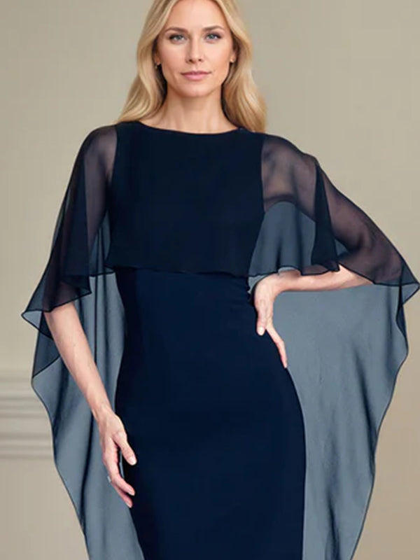 Neckline: Scoop