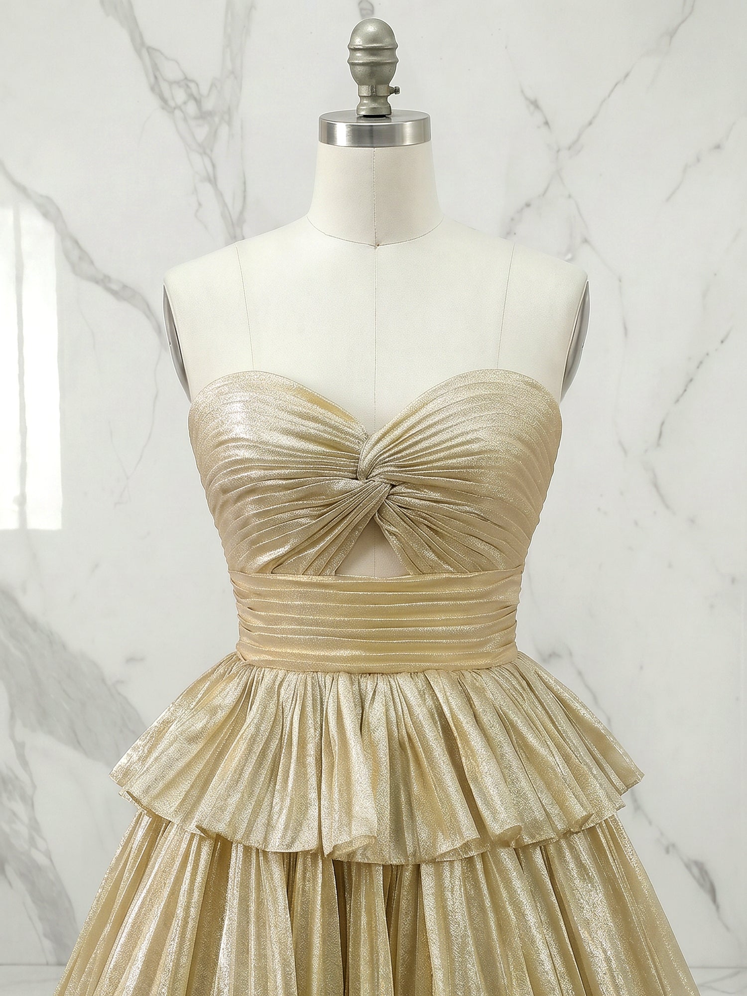 Sweetheart Twist-Front Pleated Homecoming Mini Dress with Tiered Ruffles