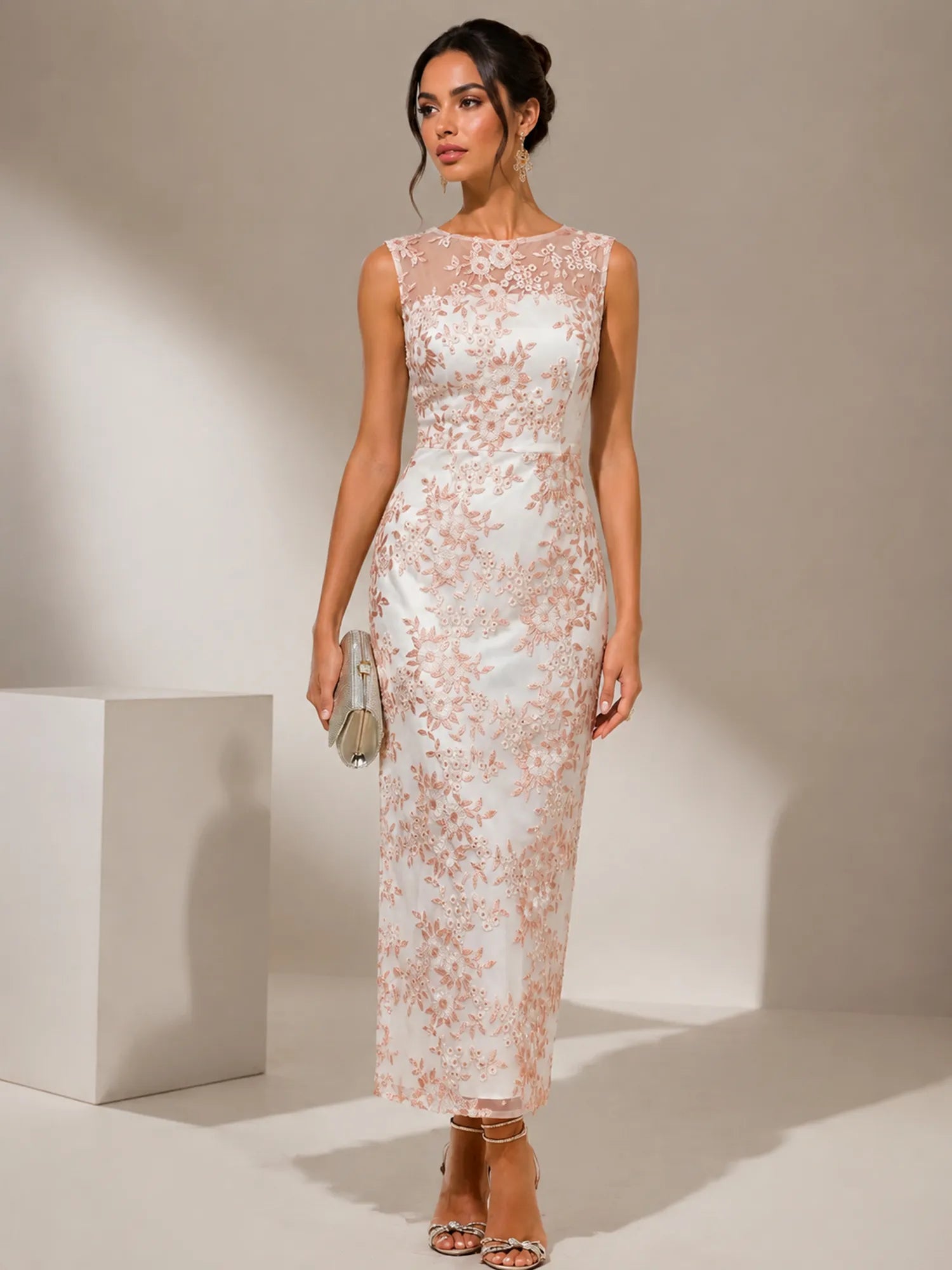 Bateau Neck Floral Lace Sheath Evening Dress with Illusion Yoke