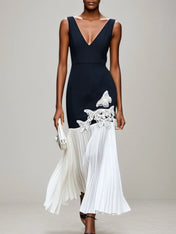 Black Pleated 3D Floral Classic V Neck Sleeveless Mermaid Maxi Dress