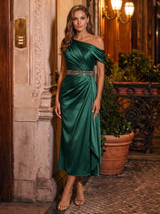 Elegant Emerald Green One-Shoulder Satin Midi Dress with Sequin Waistband