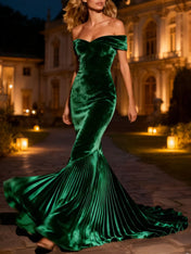 Dark Green Long Velvet Mermaid Holiday Party Dress with Pleats