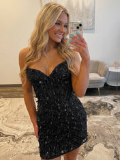 Sparkly Bodycon Sweetheart Short Homecoming Dress with Beading