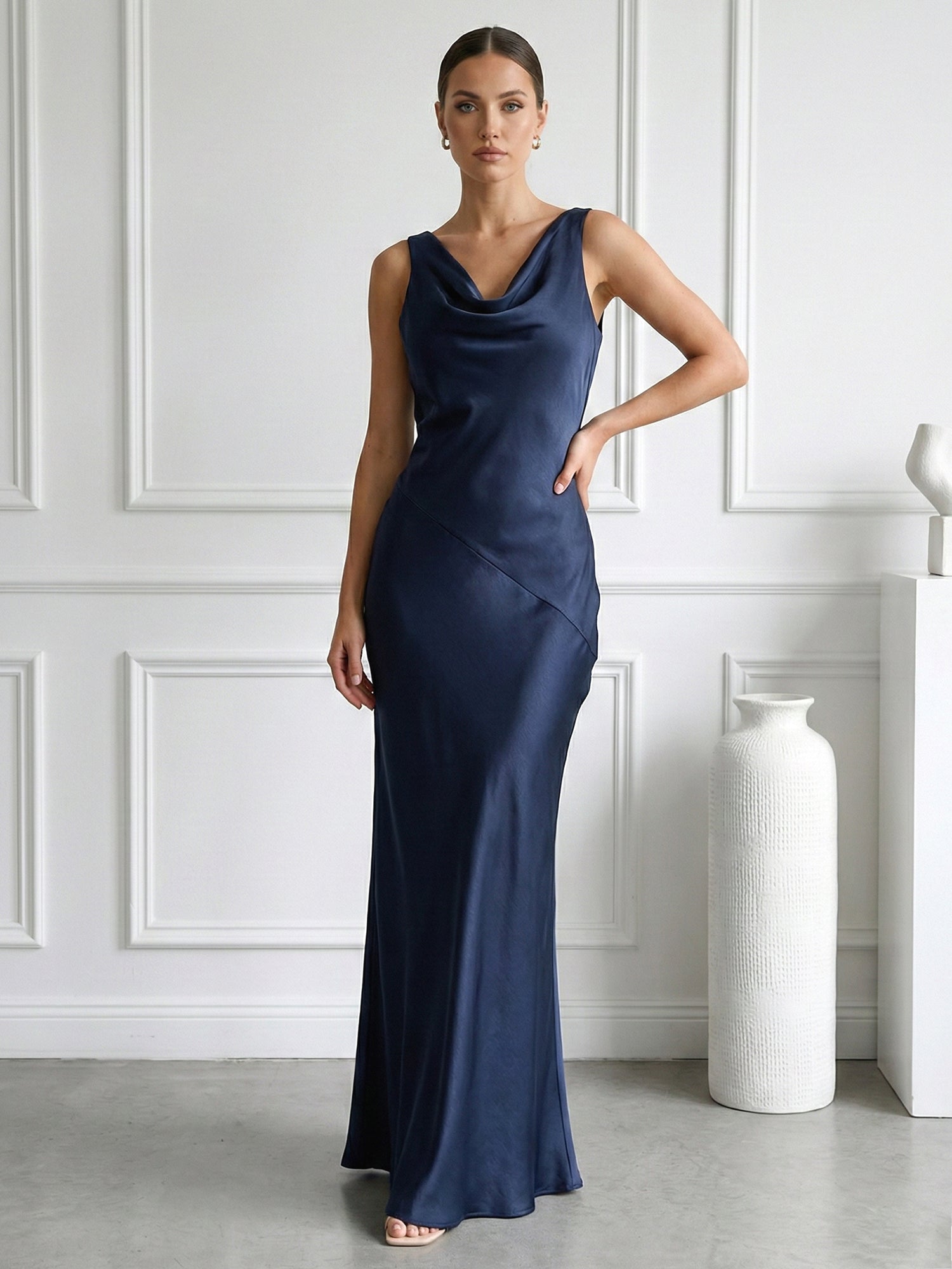 Navy Blue V Neck Mermaid Maxi Dress with Pleat
