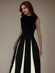 Black A-Line Scoop Sleeveless Pleated Long Formal Dress
