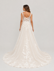 Charming Floral Lace Applique Tulle A-Line Wedding Dress with Sweep Train