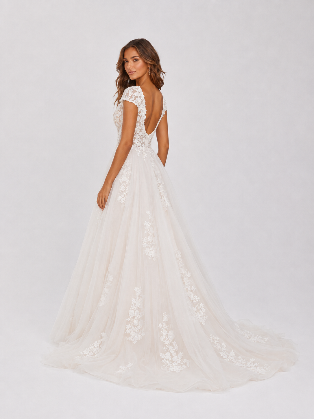 Elegant Floral Applique Tulle A-Line Wedding Dress with Sweep Train