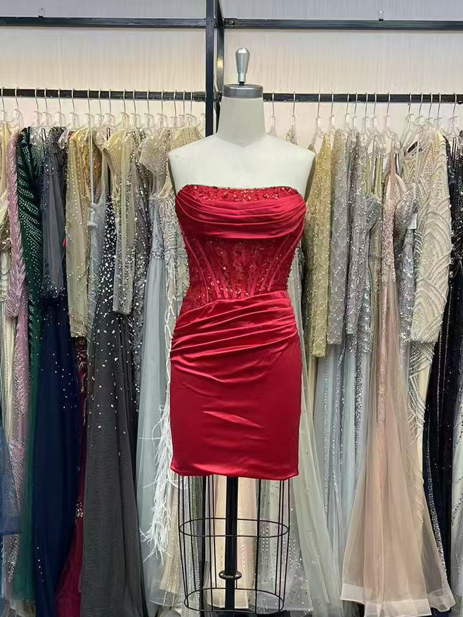 Bodycon Scoop Neck Satin Short Homecoming Dress with Appliqeus