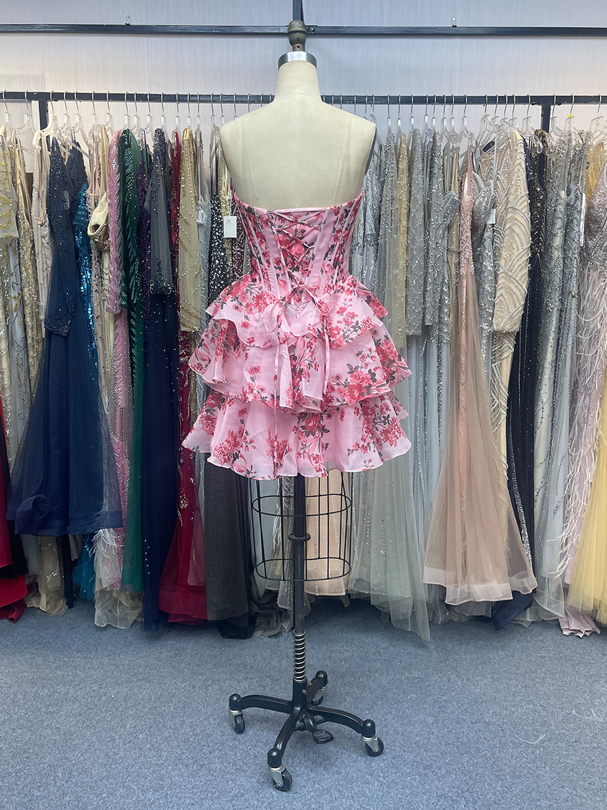 Pink A-Line Sweetheart Strapless Appliquues Tiered Homecoming Dress