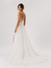 Elegant Floral Applique Tulle A-Line Wedding Dress with High Slit and Sweep Train