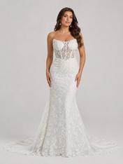 Elegant Strapless Sweetheart Lace Mermaid Wedding Dress with Chapel Train