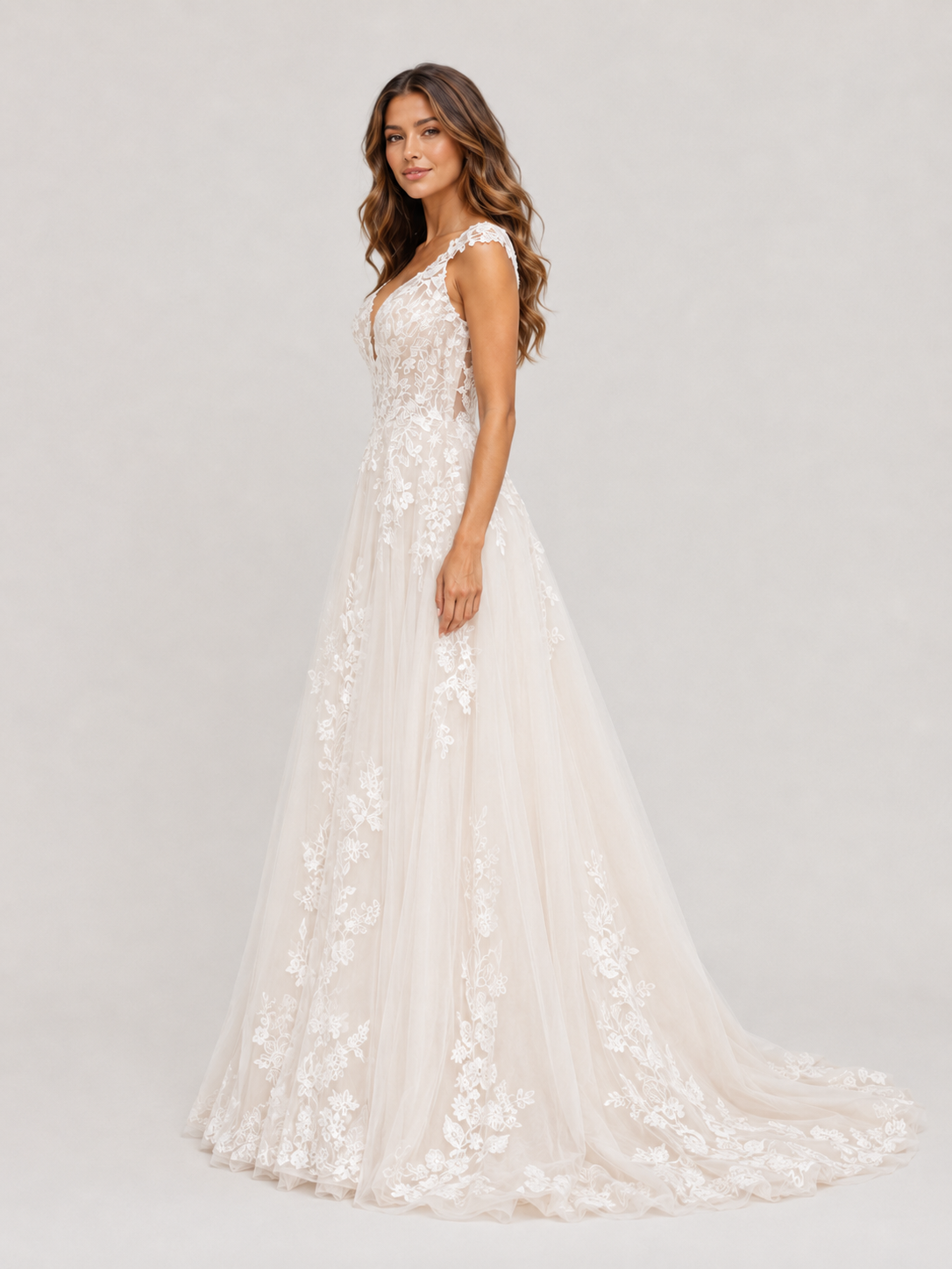 Charming Floral Lace Applique Tulle A-Line Wedding Dress with Sweep Train