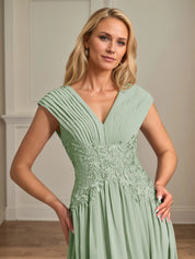 A Line V Neck Sleeveless Chiffon Mother of the Bride Dress With Appliques